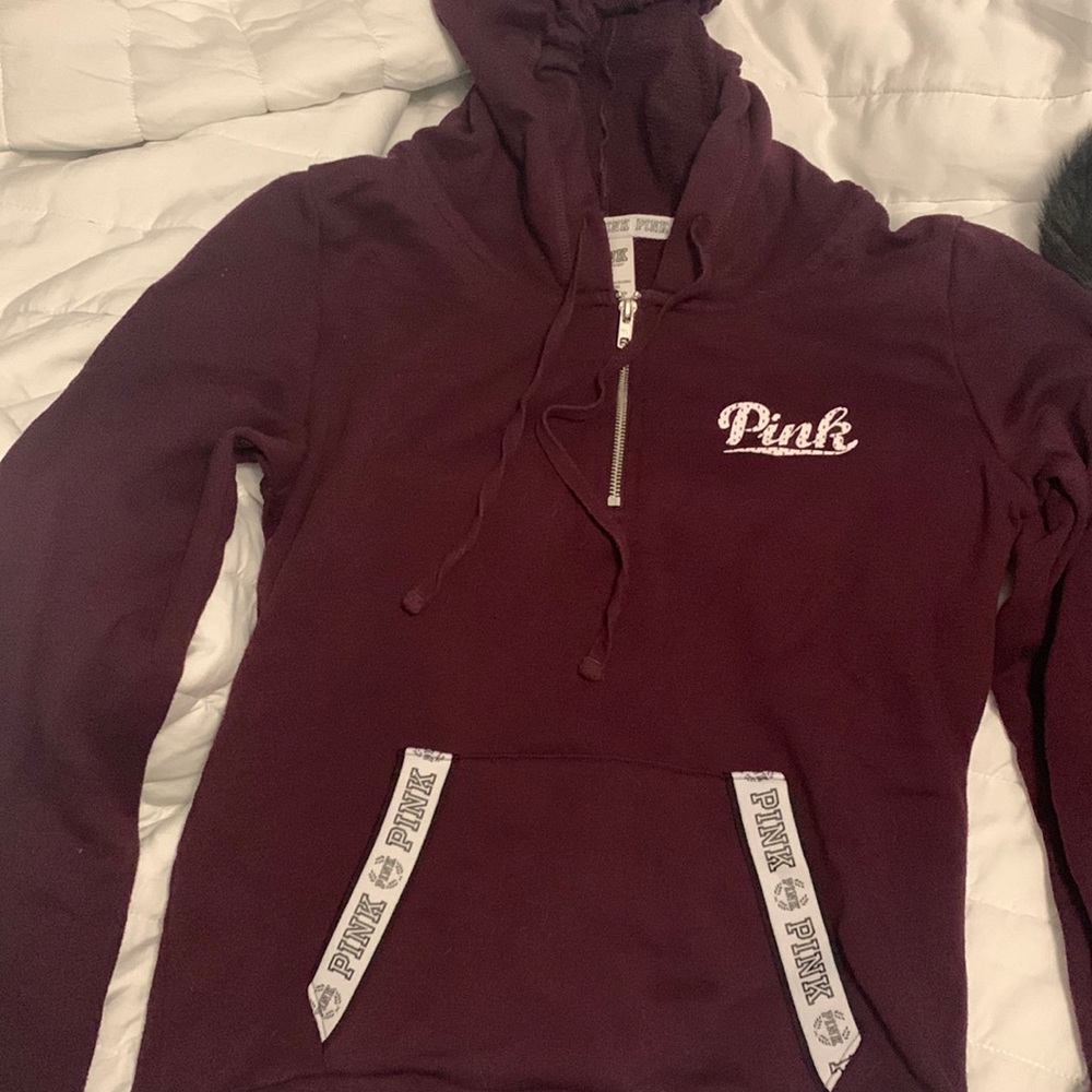 VS pink hoodie